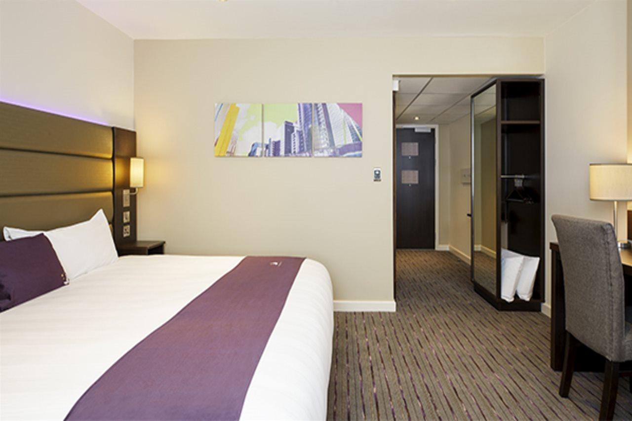 Premier Inn Premier Inn 韦茅斯 外观 照片
